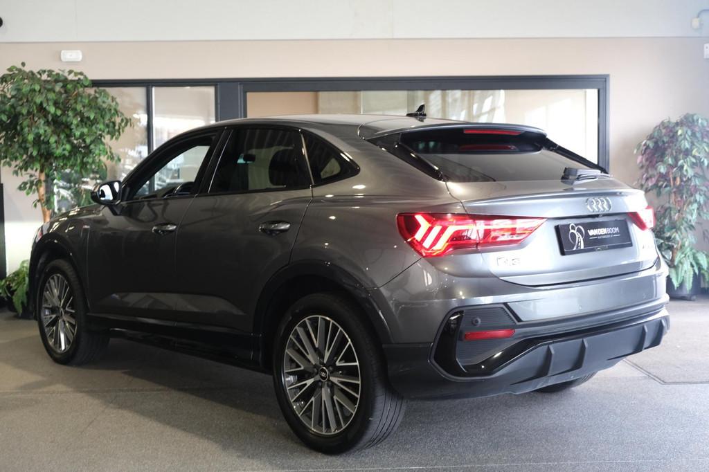 Audi Q3 Sportback 45 TFSIe 245pk 2x S-line Matrix Cam Cruise, Auto's, Audi, Gebruikt, Zwart, 4 cilinders, Hybride Elektrisch/Benzine
