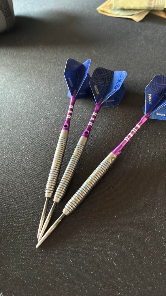 Darts, Ophalen, Zo goed als nieuw, Pijlen