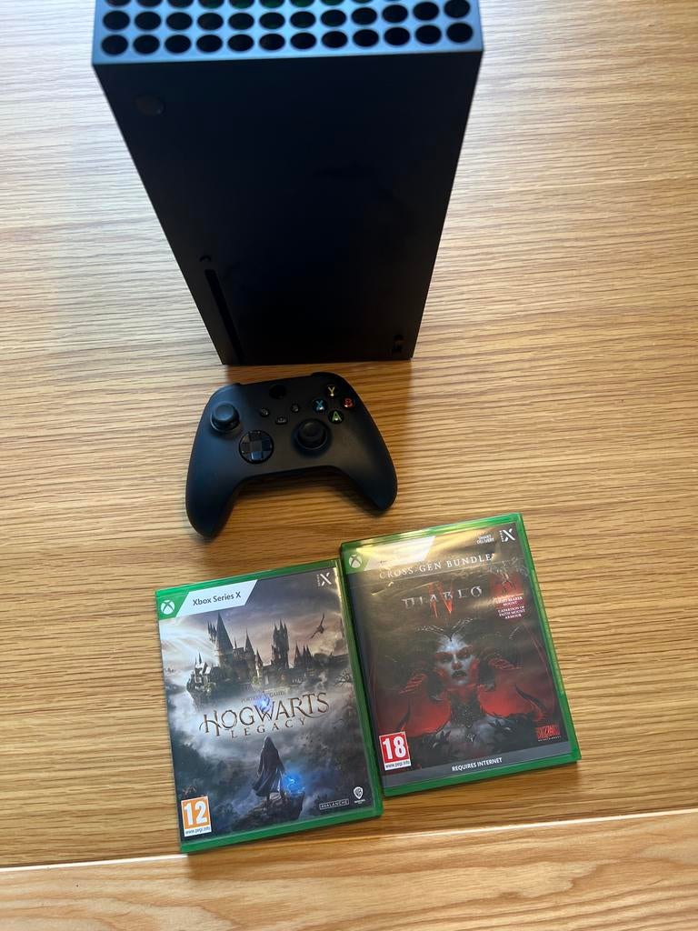 Xbox Series X met games (Hogwarts Legacy, Diablo IV), Spelcomputers en Games, Spelcomputers | Xbox Series X en S, Ophalen of Verzenden
