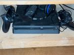 PlayStation 4 Slim 1TB met 2 controllers, Spelcomputers en Games, Spelcomputers | Sony PlayStation 4, Gebruikt, Met 2 controllers