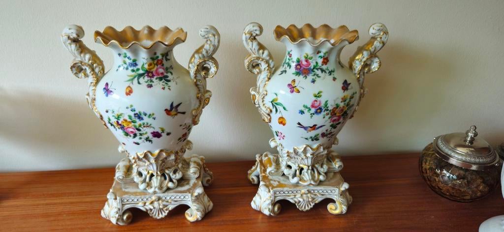 Kaststel vazen, bloemen en vogels, Ophalen