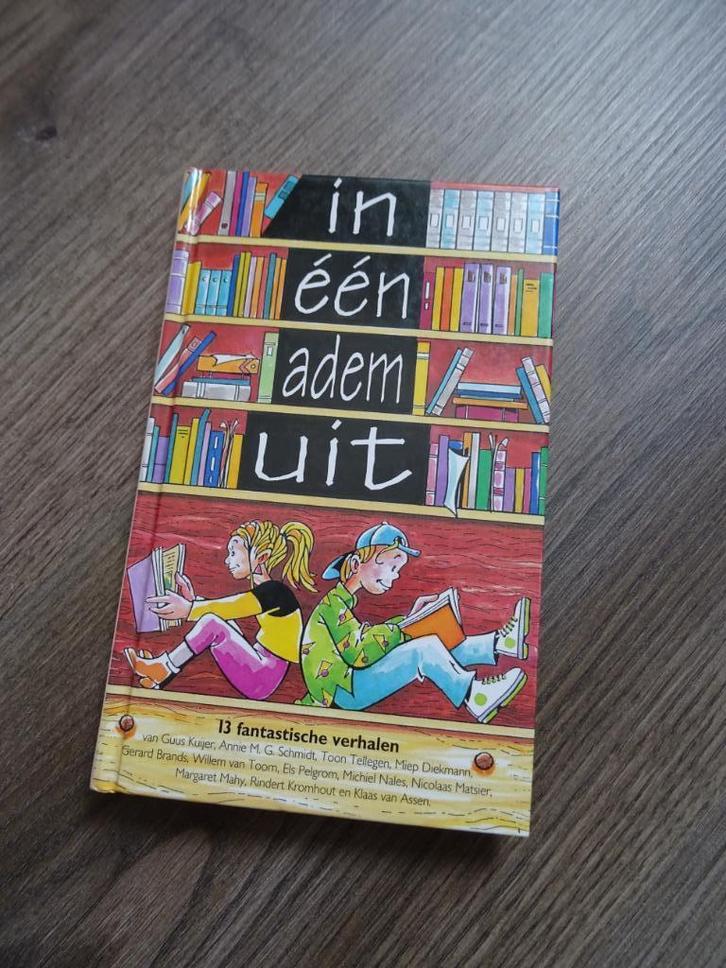 In één adem uit: 13 fantastische verhalen, Boeken, Kinderboeken | Jeugd | 13 jaar en ouder, Zo goed als nieuw, Fictie, Verzenden