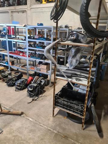 Brommeronderdelen puch /tomos etc. beschikbaar voor biedingen