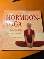 Hormoon Yoga - Dinah Rodrigues, Ophalen of Verzenden, Zo goed als nieuw, Gezondheid en Conditie, Dinah Rodrigues