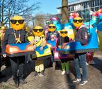 Draaimolen rokken botsauto's, Ophalen, Gedragen