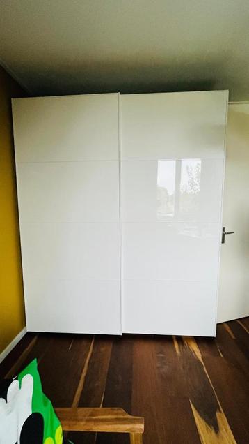 Ikea Pax kast met Farvik schuifdeuren wit - afbeelding 1