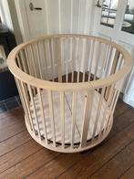 Europe baby box blank hout rond, Kinderen en Baby's, Boxen, Ophalen, Zo goed als nieuw, Rond, Wieltjes