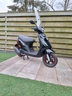 Zip 2000 met SP kappen en LED knipperlichten - 2022, Fietsen en Brommers, Ophalen, Zo goed als nieuw, Benzine, Piaggio