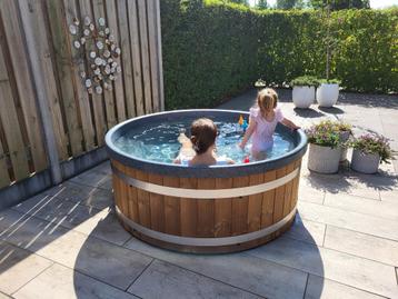 Hottub / IJsbad / Dompelbad / Zwembad met luxe uitstraling!  beschikbaar voor biedingen