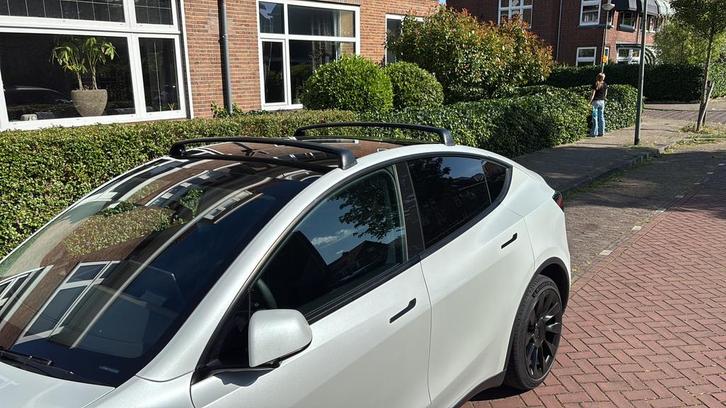 Originele Tesla model Y dakdragers te huur., Auto diversen, Dakdragers, Ophalen