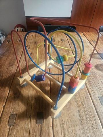 Houten kralenspiraal baby speelgoed beschikbaar voor biedingen