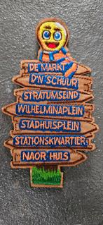 Opstrijkpatch carnaval WEGWIJZER EINDHOVEN 
12x7 cm, Hobby en Vrije tijd, Ophalen of Verzenden, Nieuw, Kostuum, Carnaval