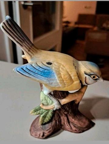 Porseleinen Koolmees Beeldje beschikbaar voor biedingen