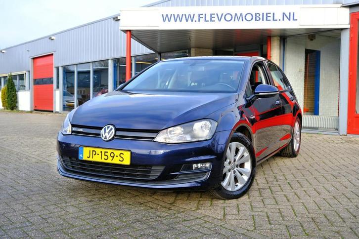 Volkswagen Golf 1.0 TSI Connected Series 5-drs|Navi|Clima|LM, Auto's, Volkswagen, Bedrijf, Te koop, Golf, ABS, Achteruitrijcamera