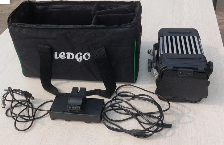 Ledgo LG-D600 Fresnel, Audio, Tv en Foto, Fotografie | Flitsers, Zo goed als nieuw, Overige merken, Ophalen of Verzenden