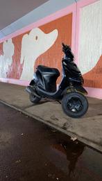 Zip 150, Fietsen en Brommers, Scooters | Piaggio, Ophalen of Verzenden, Zo goed als nieuw, Zip