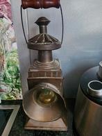 Koperen koetslamp. Met houten handgreep., Antiek en Kunst, Ophalen of Verzenden