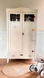 Antieke linnenkast, Ophalen