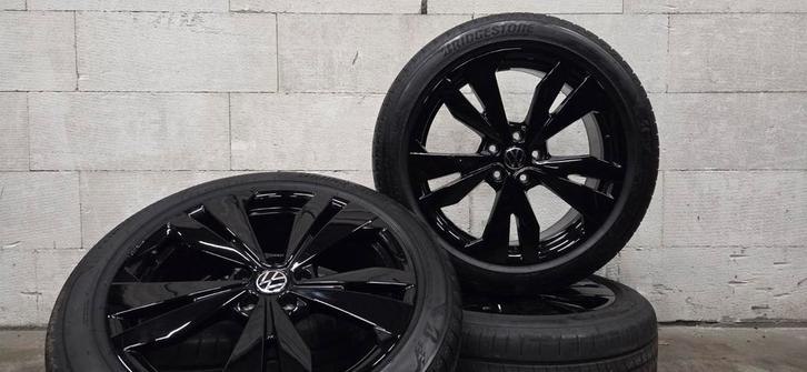 19" VW ID.3 ID3 Cupra Born orig velgen zomerbanden NIEUW, Auto-onderdelen, Banden en Velgen, Banden en Velgen, Zomerbanden, 19 inch