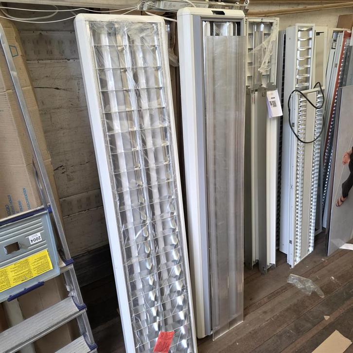 2 ZGAN grote dubbele opbouw of hanglamp TL armatuur 2x58 wa, Doe-het-zelf en Verbouw, Bouwverlichting, Gebruikt