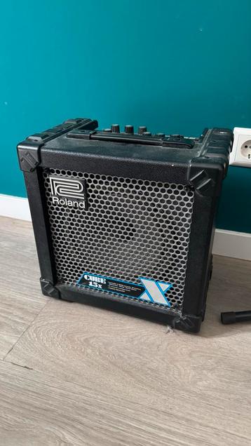 Roland Cube 15X Gitaarversterker beschikbaar voor biedingen