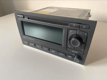 Radio navigation van een Audi A4 S4 BNO 8E0 035 192S CODE beschikbaar voor biedingen