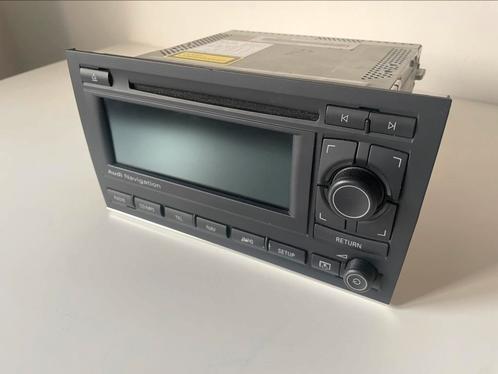 Radio navigation van een Audi A4 S4 BNO 8E0 035 192S CODE, Auto-onderdelen, Elektronica en Kabels, Audi, Ophalen of Verzenden