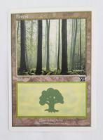 Forest V.4 Battle Royale MTG Near Mint, Ophalen of Verzenden, Zo goed als nieuw, Losse kaart