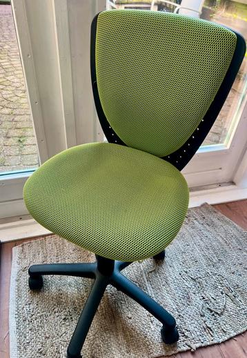 Stoel - Ergonomic Office Chair with Green Mesh Upholstery beschikbaar voor biedingen