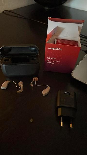 Amplifon 2 gehoorapp. Met alke toebehoren beschikbaar voor biedingen