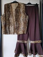 Leuk dames tijger print hippie pak maat 50/52  met blouse, Kleding | Dames, Carnavalskleding en Feestkleding, Ophalen of Verzenden