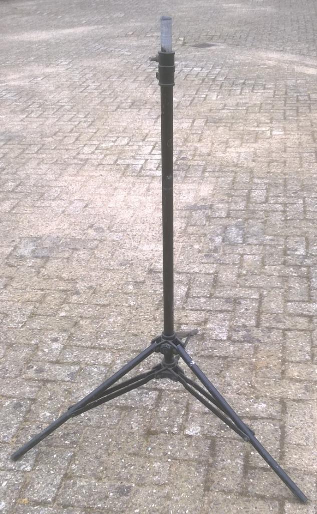 Luidsprekerstatief 25 mm gebruikt, Muziek en Instrumenten, Standaards, Gebruikt, Instrumentstandaard, Licht of Laser, Speaker