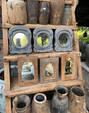 Ossenoog en Marrakesh spiegels beschikbaar voor biedingen