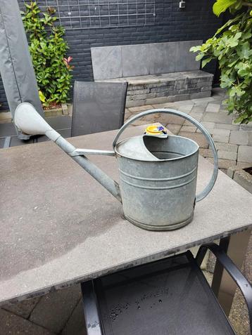 Vintage Metalen Gieter - 10L beschikbaar voor biedingen