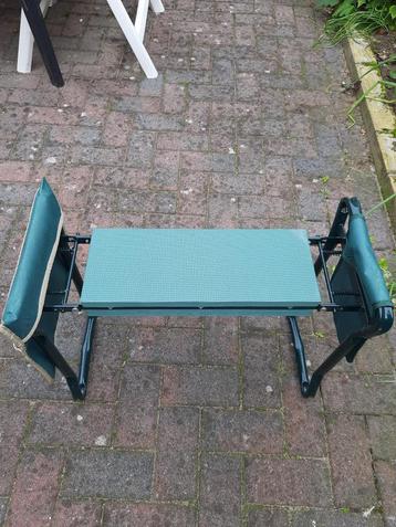Kniebankje, tuinkrukje, knielbankje voor tuin en in huis beschikbaar voor biedingen