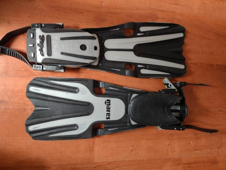 Mares duikvinnen, Watersport en Boten, Duiken, Gebruikt, Zwem- of Duikvliezen, Ophalen of Verzenden