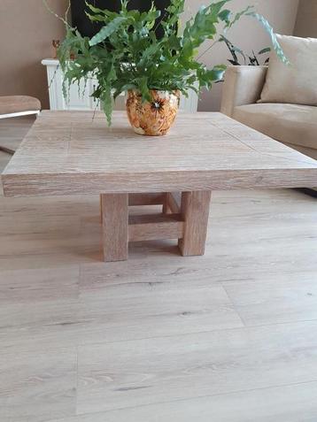 Salontafel beschikbaar voor biedingen