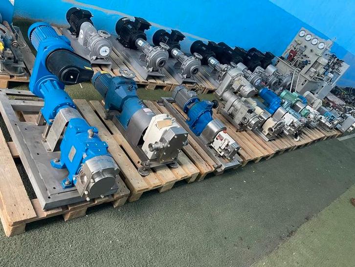 Gezocht restpartij Elektromotoren & Waterpompen, Zakelijke goederen, Machines en Bouw | Pompen en Compressoren, Ophalen of Verzenden