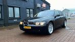 BMW 7-Serie 4.4 745I AUT 2002 Zwart, Softclose, Dakje, Auto's, Automaat, Achterwielaandrijving, 109 €/maand, Zwart