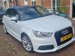Audi A1 1.0 Tfsi 70KW Sportback 2015 Wit, Auto's, Voorwielaandrijving, Stof, A1, Zwart