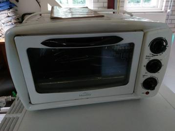Te koop Montiss Electric Oven KTO 5741. beschikbaar voor biedingen