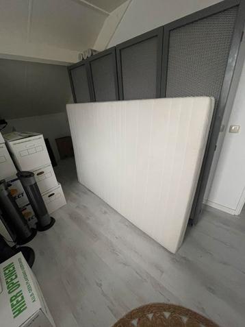 Matras zgan beschikbaar voor biedingen