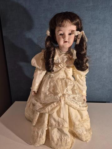 porseleinen pop Simon en Halbig (replica)*34* beschikbaar voor biedingen