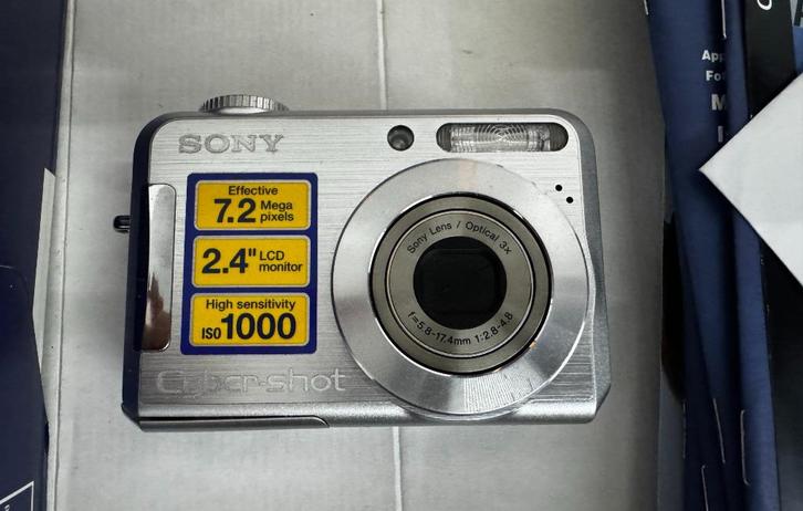 Sony CyberShot fotokamera – compleet met doos, in topstaat, Audio, Tv en Foto, Fotocamera's Digitaal, Zo goed als nieuw, Compact