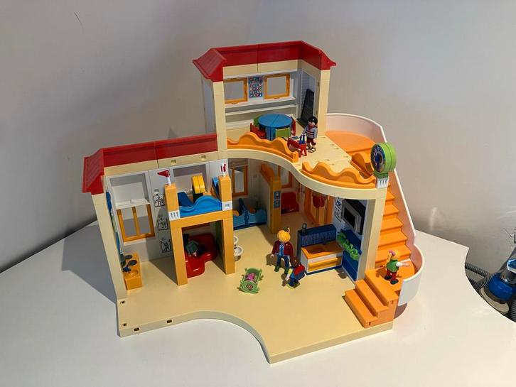 Playmobil 5567 Kinderdagverblijf, Kinderen en Baby's, Speelgoed | Poppenhuizen, Gebruikt, Poppenhuis, Ophalen