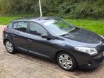 Renault Mégane 1.6 16V 74KW HB 2011 Zwart, Auto's, Renault, Voorwielaandrijving, 15 km/l, 4 cilinders, 100 pk