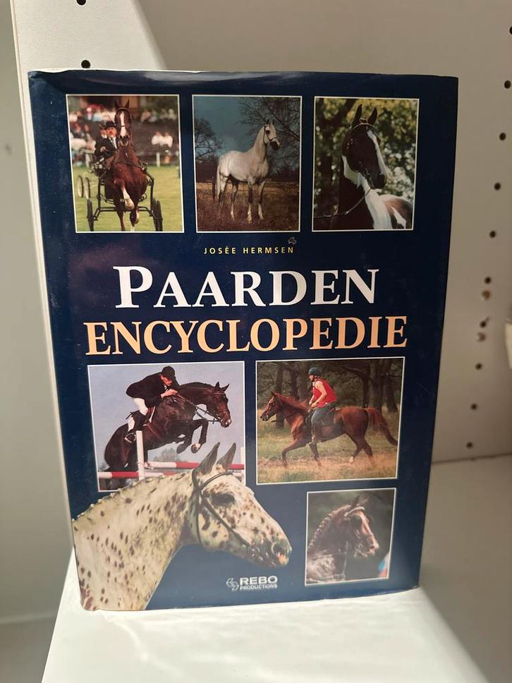 Paarden Encyclopedie - Josée Hermsen, Boeken, Encyclopedieën, Zo goed als nieuw, Los deel, Dieren, Ophalen of Verzenden