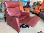 Extra breed prominent sta op relax stoel gratis bezorgd, Huis en Inrichting, Fauteuils, Ophalen of Verzenden, Zo goed als nieuw