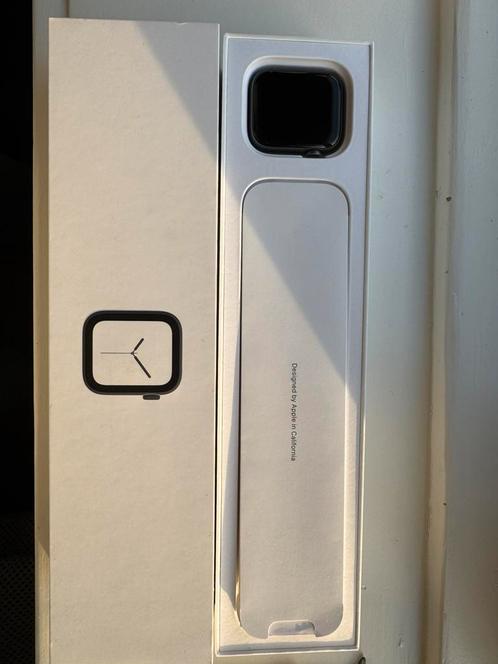 Apple Watch Serie 4, Sieraden, Tassen en Uiterlijk, Smartwatches, Gebruikt, iOS, Grijs, Afstand, Calorieverbanding, Conditie, Hartslag