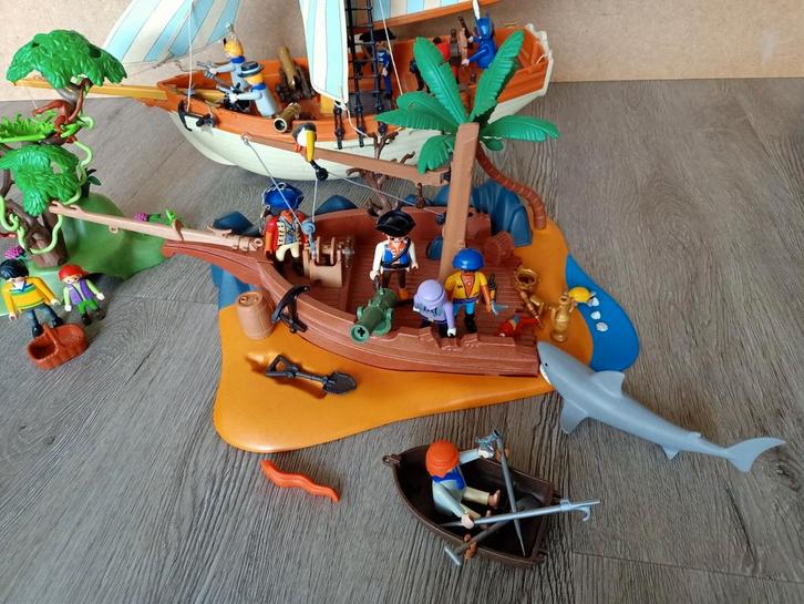 Playmobil Piratenschip met Eiland, Kinderen en Baby's, Speelgoed | Playmobil, Zo goed als nieuw, Complete set, Ophalen of Verzenden